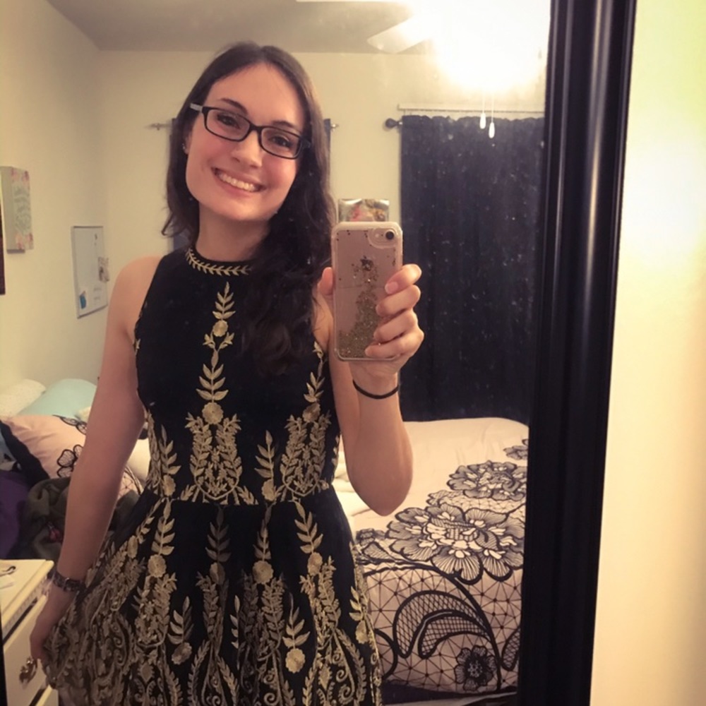 Meet your Posher, Christine